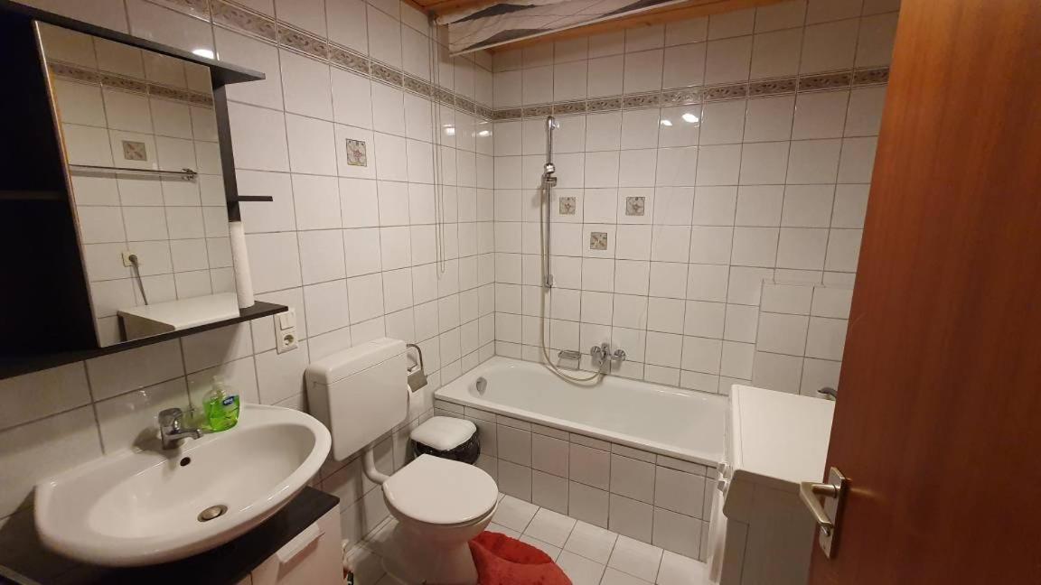Ferienwohnung Uenal Prien am Chiemsee Exterior foto